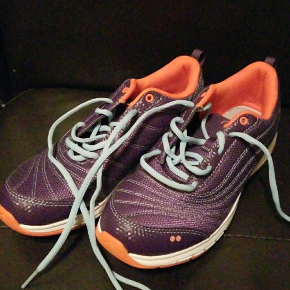 Brand new never worn Ryka tennis shoes